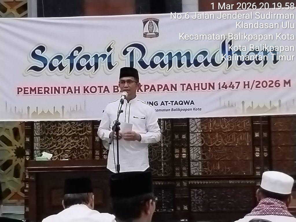 Safari Ramadhan di At-Taqwa, Rahmad Mas’ud Serahkan Hibah Rp100 Juta