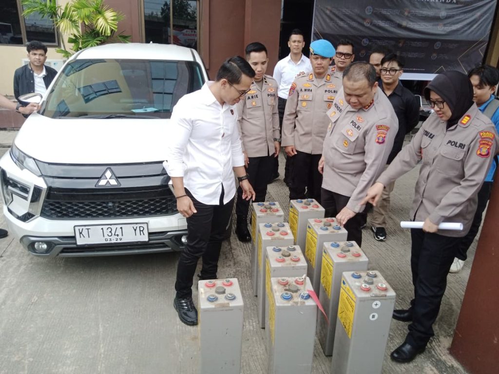 Menyamar Teknisi, Dua Pria Gasak 9 Baterai Tower Telkom