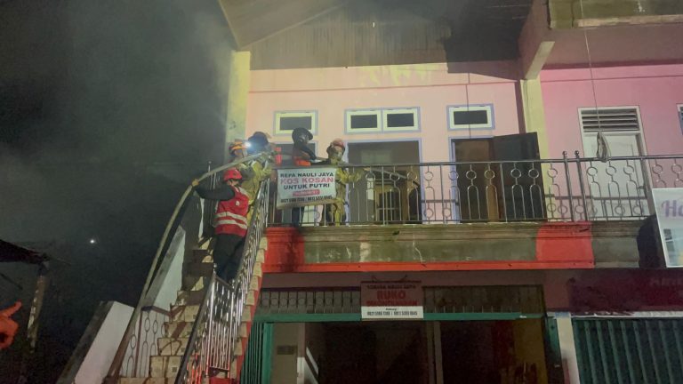 Kebakaran Hebat Landa Permukiman Padat di Balikpapan Tengah, 3 Rumah Ludes