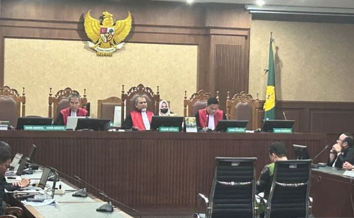 Advokat Junaedi Saibih Divonis Bebas di Kasus Suap CPO