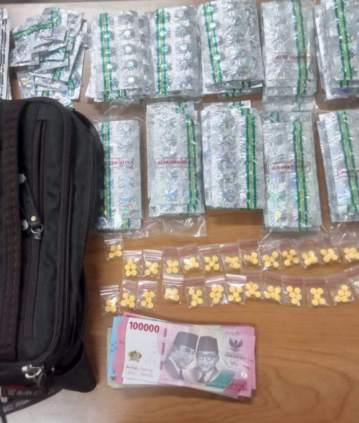 Polisi Tangkap 4 Pengedar Obat Keras Ilegal di Tanah Abang