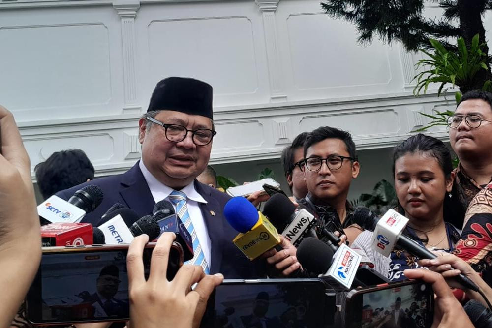 Airlangga Sebut Outlook Negatif Fitch Imbas Gejolak Timur Tengah