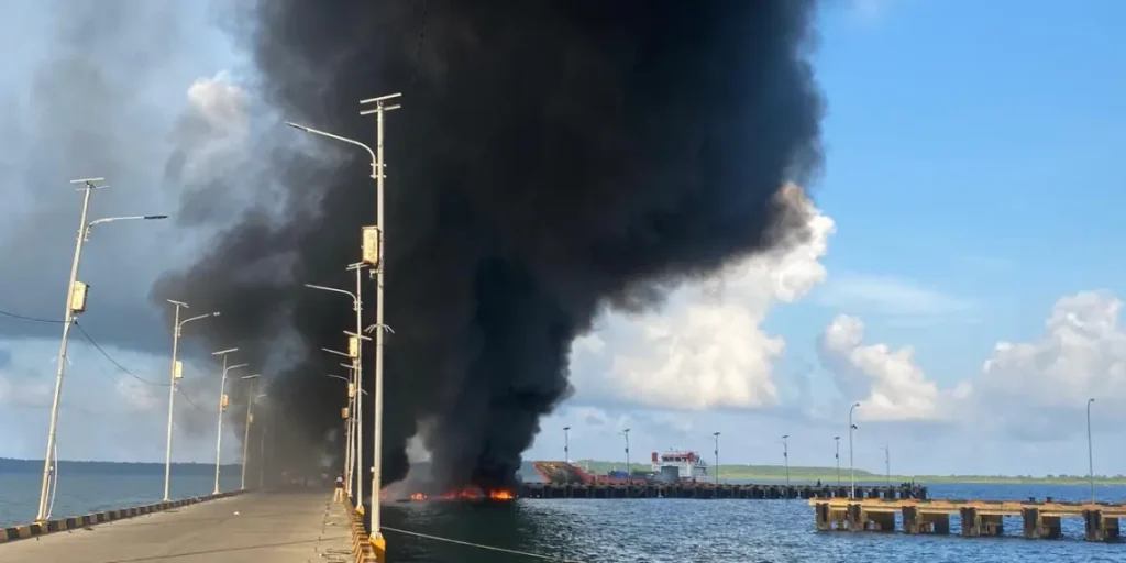 Kapal Angkut 3.000 LPG Meledak di Selayar, 2 Orang Tewas