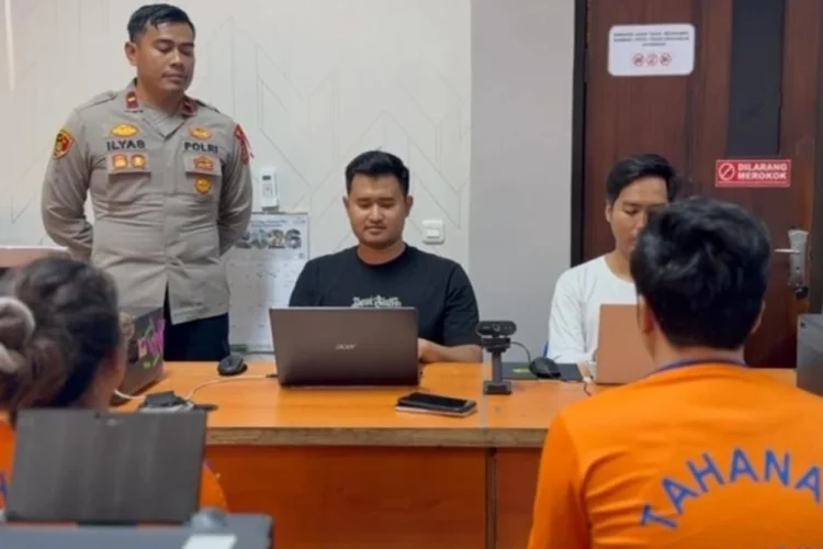 Pasutri Pelaku Pencurian Rumah Kosong Ditangkap