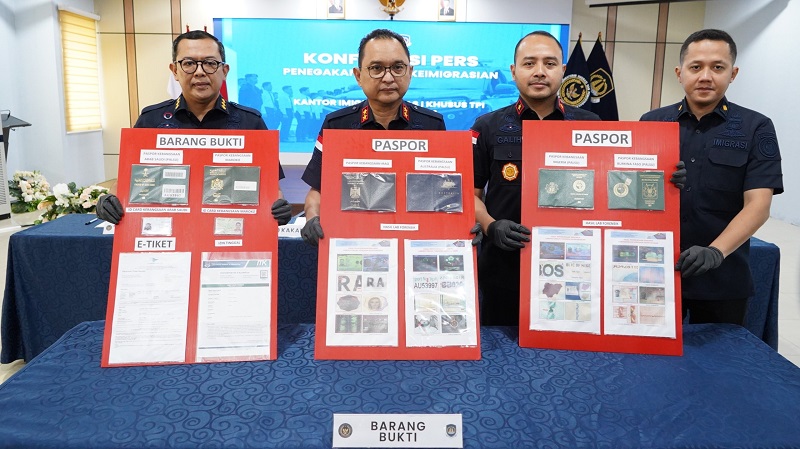 Tiga WNA Ditangkap di Bandara Soetta karena Pakai Paspor Palsu