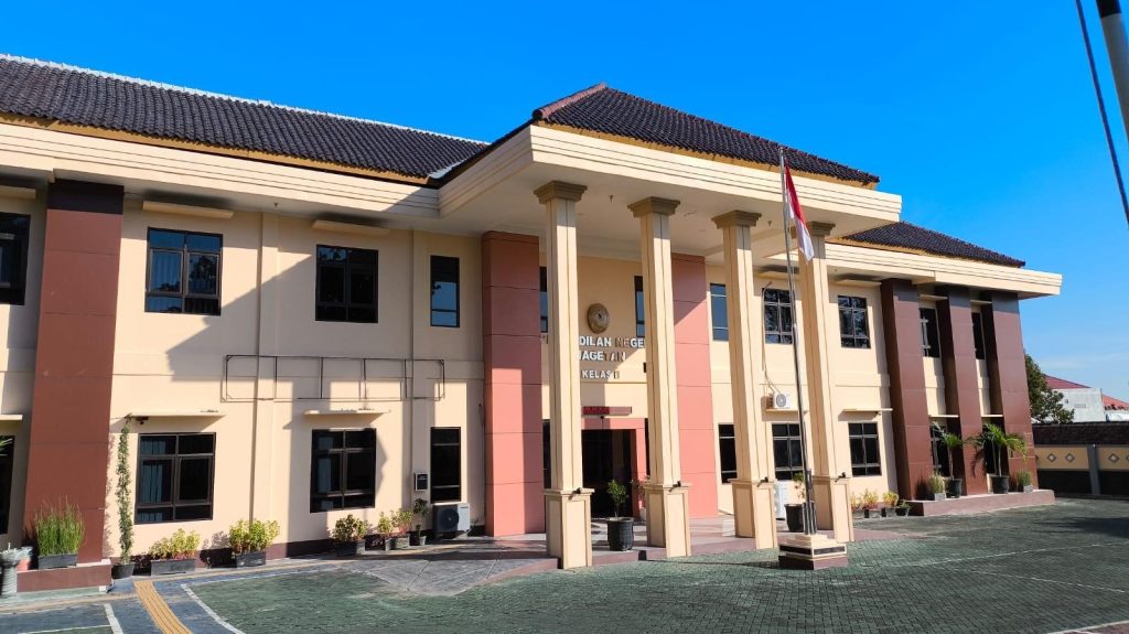 Sidang Tambang Ilegal Lamongan Hari Ini, Publik Tunggu Pasal TPPU