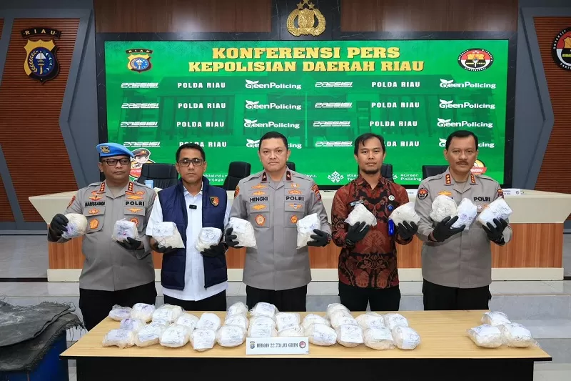 Polda Riau Bongkar Peredaran 22,7 Kg Heroin