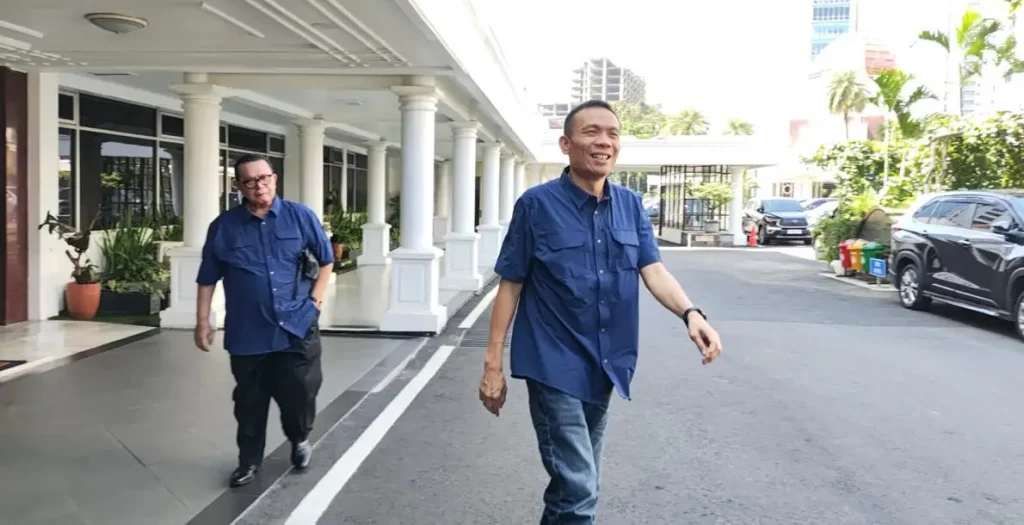 Rismon Sianipar Sambangi Gibran di Istana Wapres