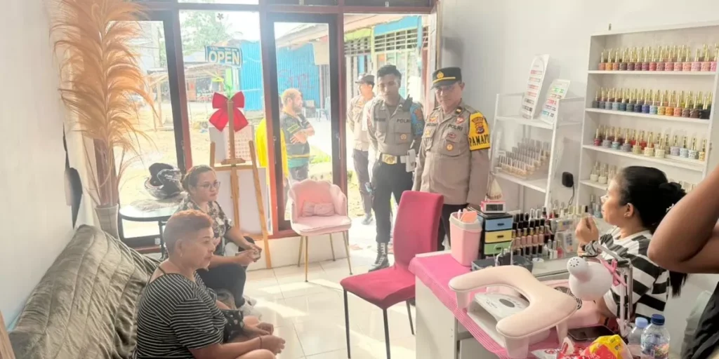 Oknum Polwan di Rote Ndao Diduga Curi Uang Pelanggan Salon