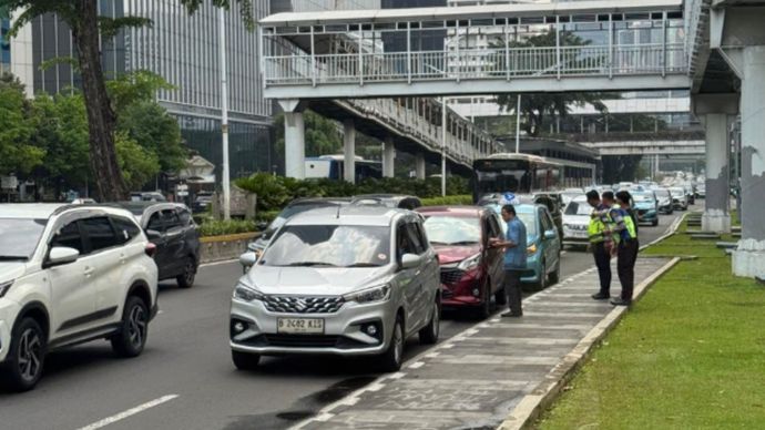 Tabrakan Beruntun di Sudirman, Lalu Lintas Semanggi Lumpuh