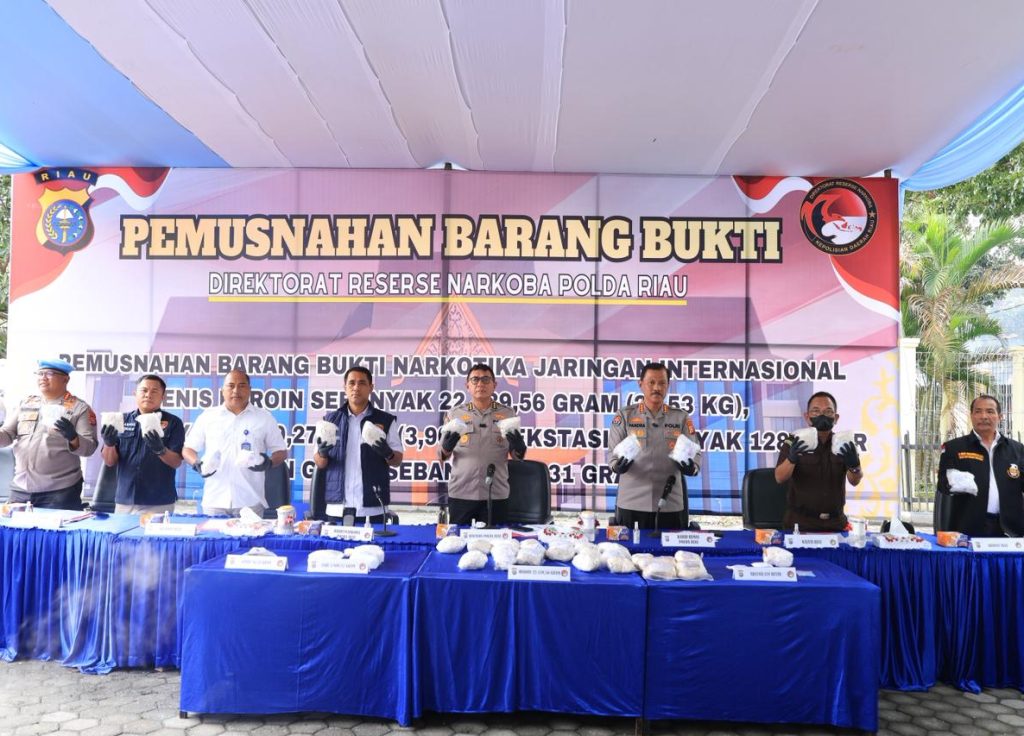 Polda Riau Bongkar Ribuan Kasus Narkotika, 742 Tersangka Diamankan
