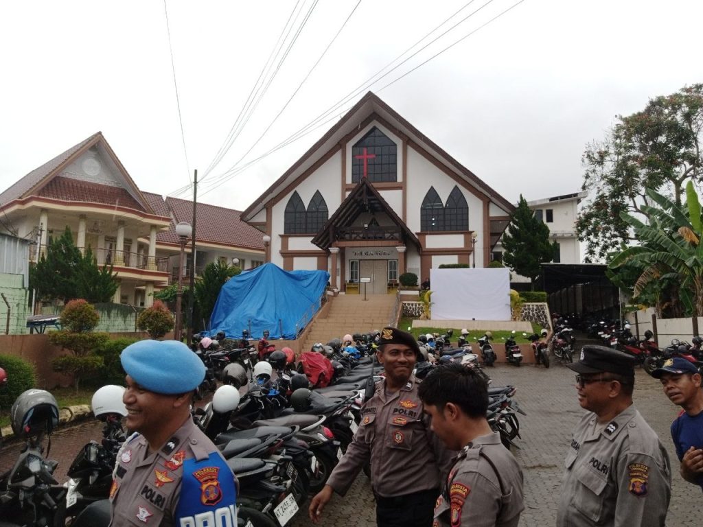 600 Personel Dikerahkan, Polisi Jaga Ketat Ibadah Paskah di Samarinda