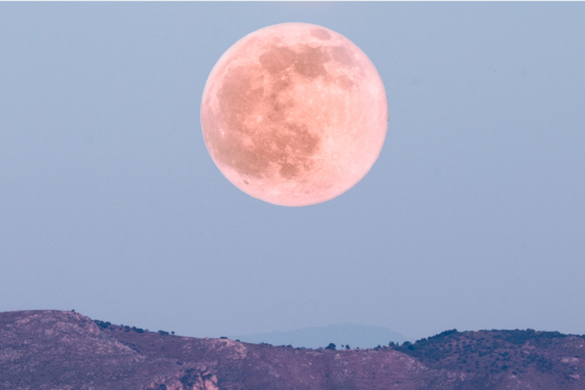 Pink Moon Hiasi Langit Indonesia 1-2 April, Ini Fakta Sebenarnya