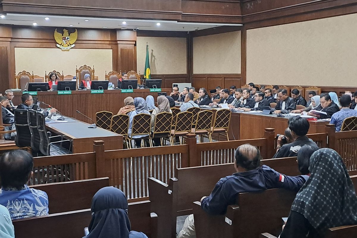 Sidang Korupsi Eks Wamenaker Noel Berlanjut, Enam Saksi Dihadirkan