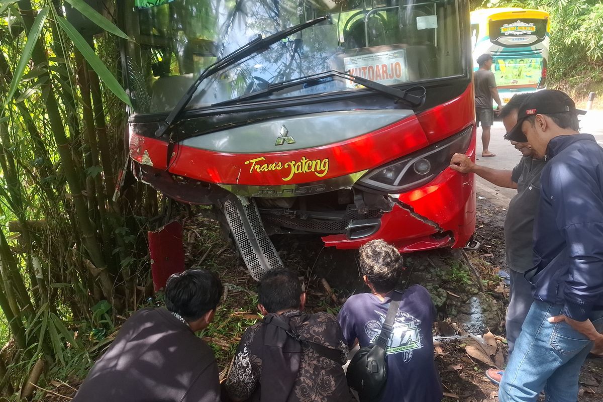 Rem Mendadak karena Kucing, Kecelakaan Beruntun Tewaskan Pemotor di Purworejo