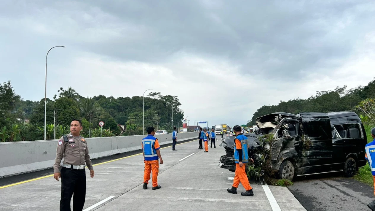 Kecelakaan Maut di Tol Semarang–Solo, Sopir Hiace Diduga Mengantuk, 2 Tewas