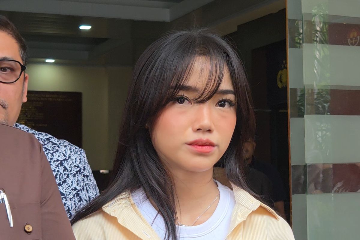 Fuji Datangi Polres Jaksel, Kasus Penggelapan oleh Admin Masuk Penyidikan