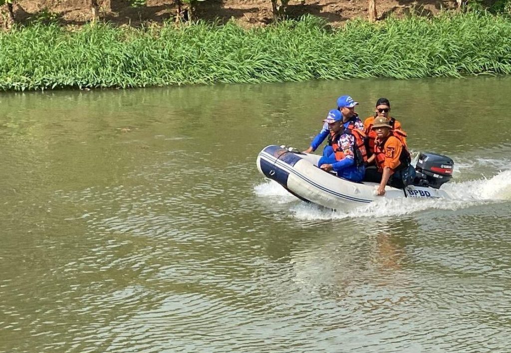 Diduga Curi Motor saat COD, Pria di Karawang Lompat ke Irigasi