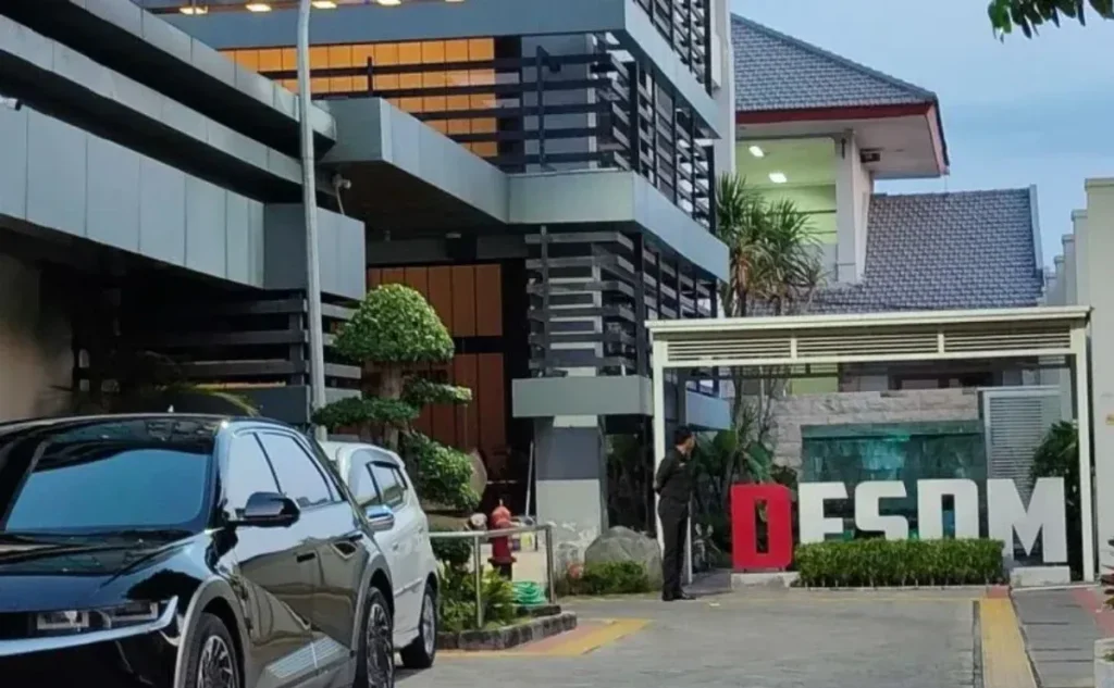 Kejati Jatim Geledah Kantor ESDM, Bukti Kasus Pungli Tambang Diperkuat