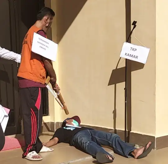 Polisi Rekonstruksi Pembunuhan Perempuan Muda di Sumbawa, 28 Adegan Diperagakan