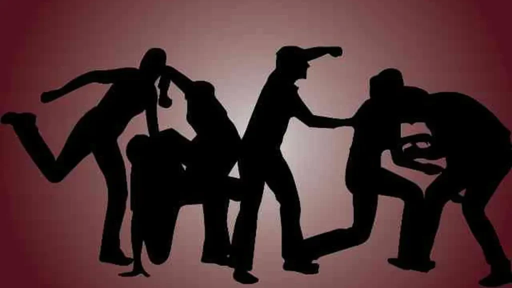 Aksi Tawuran Petamburan Memanas, Dua Gerobak Buah Hangus