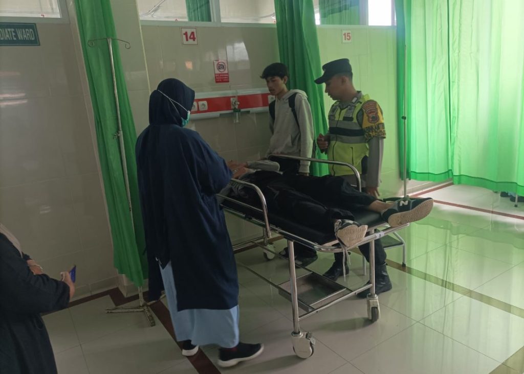 Tabrakan di Simpang JLS Wonogiri, Dua Pengendara Terluka