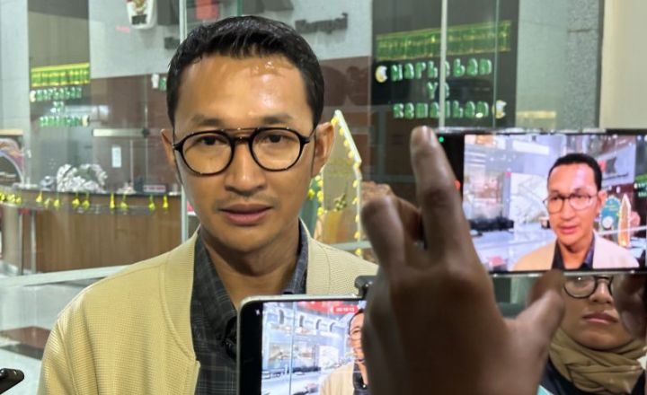 KPK dan Polda Metro Jaya Ringkus Empat Penipu, Sita 17.400 Dolar AS