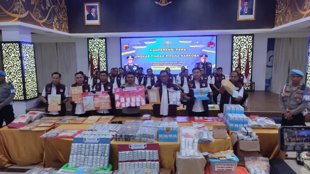 Polda Jabar Bongkar 1.136 Kasus Narkoba dalam 4 Bulan