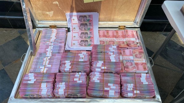Polisi Bongkar Sindikat Uang Palsu Rp620 Juta di Hotel Bogor