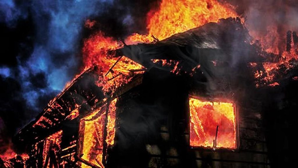 Tiga Rumah di Sampit Ludes Terbakar Saat Warga Masih Terlelap
