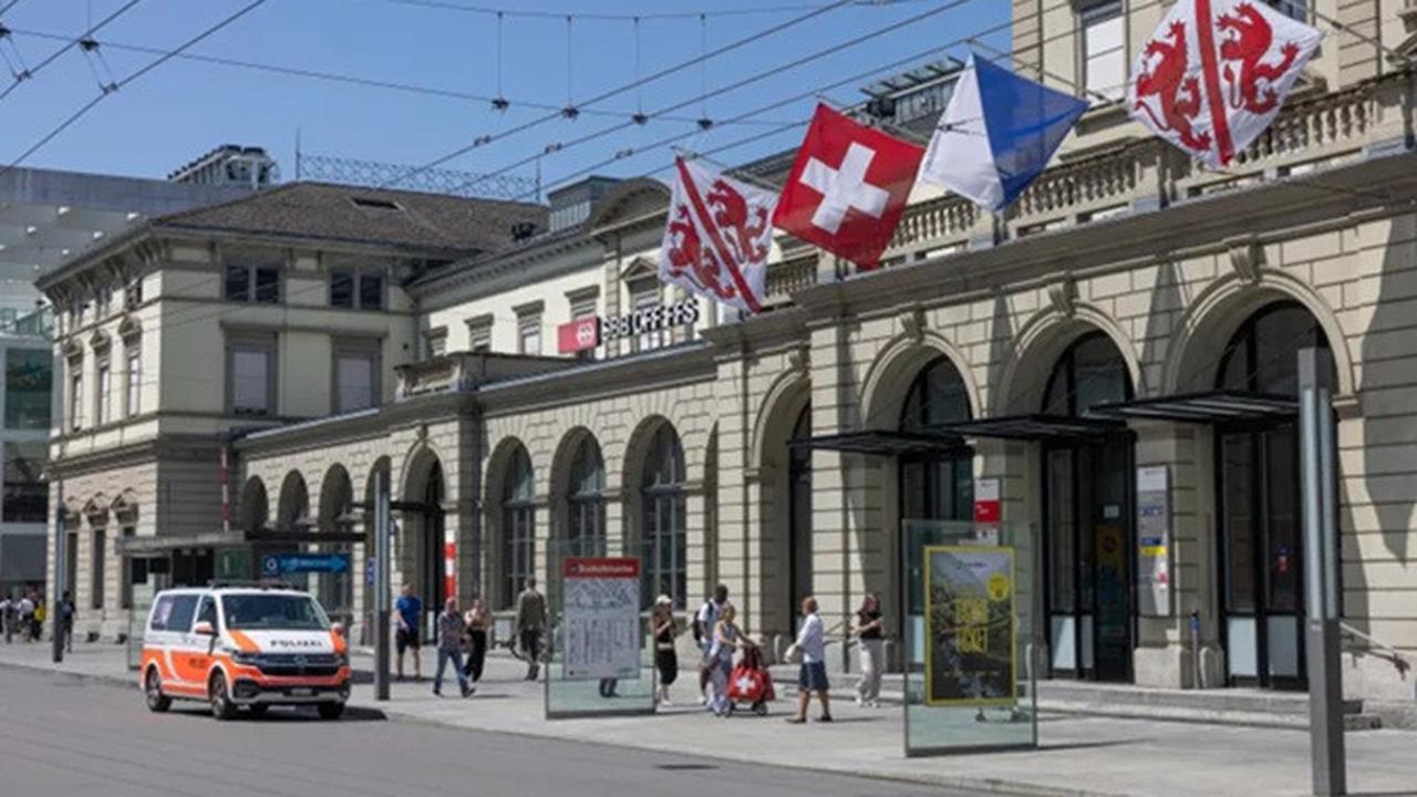 Swiss Geger, Penikaman di Stasiun Kereta Disebut Aksi Teror