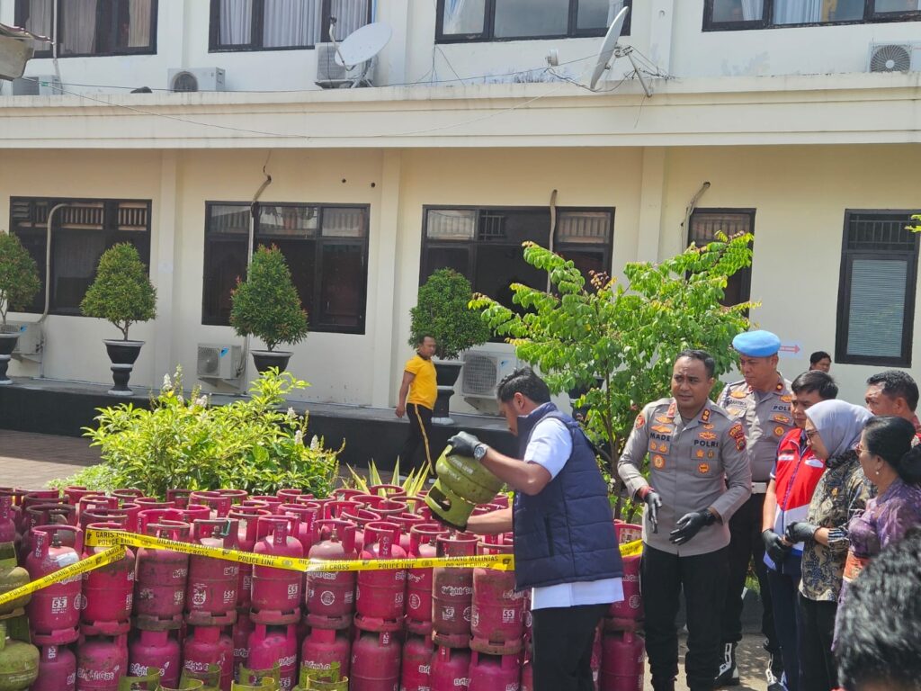 Polisi Bongkar Lagi Gudang Gas Oplosan di Karangasem, 10 Orang Ditangkap