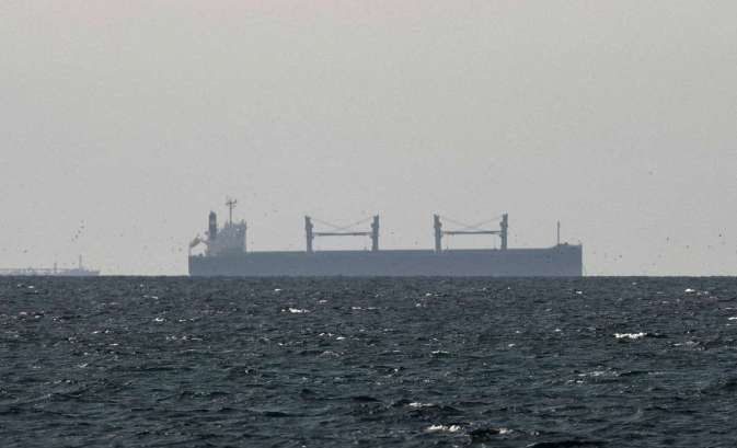Kapal Tanker Diserang di Dekat UEA, Selat Hormuz Memanas Lagi