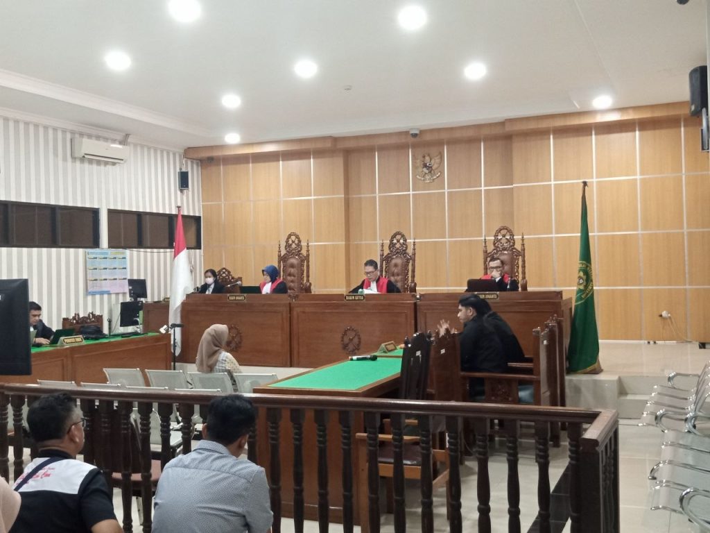 PU KPK Pikir-pikir atas Vonis 4 Tahun Donna