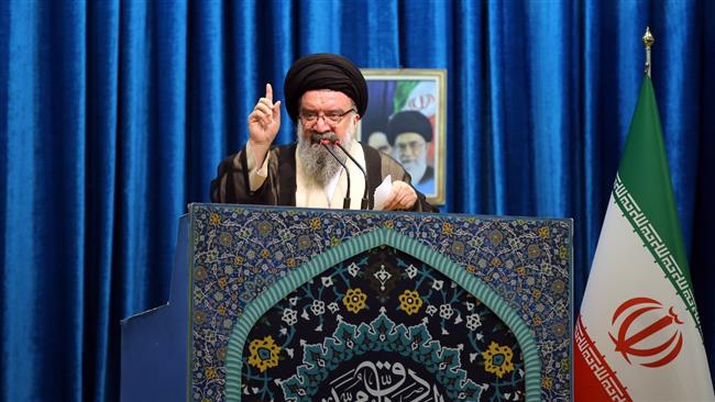 Ulama Iran Tegaskan Rakyat Tak Akan Tunduk pada AS dan Israel