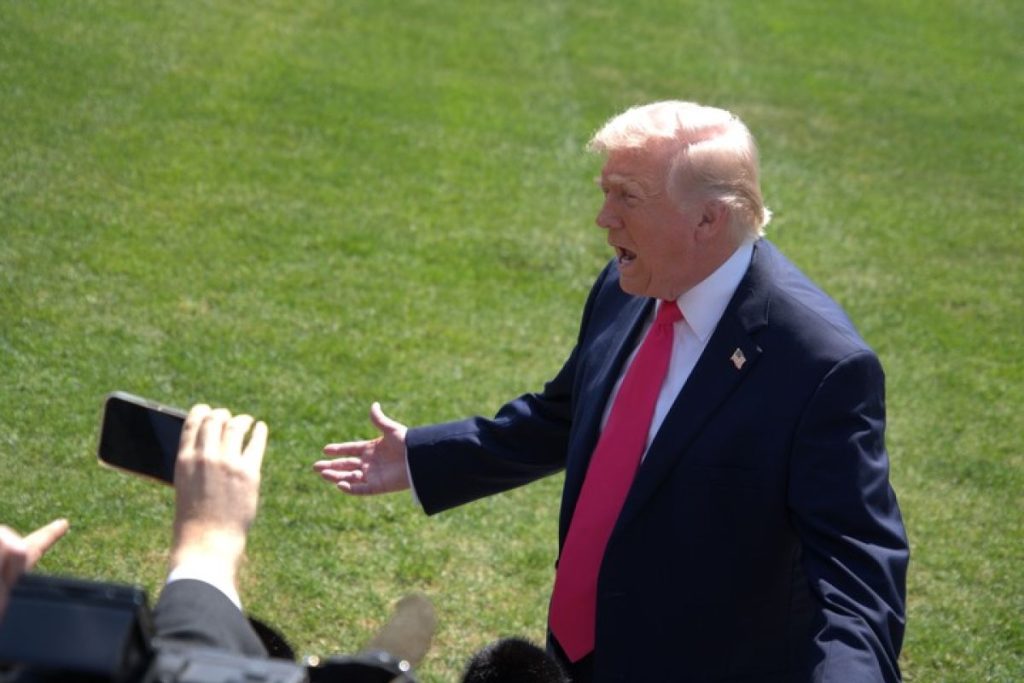 Trump Ancam Akhiri Gencatan Senjata dengan Iran