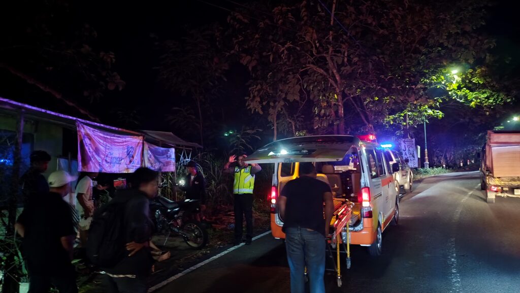 Motor Lawan Arah di Jalur Alternatif Jogja-Wonosari Tabrakan, Tiga Orang Terluka