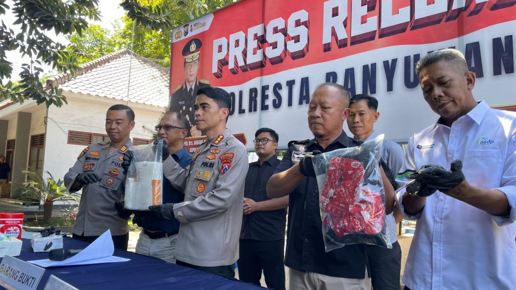 Polisi Gagalkan Penyelundupan 2 Kg Sabu di Pelabuhan Ketapang