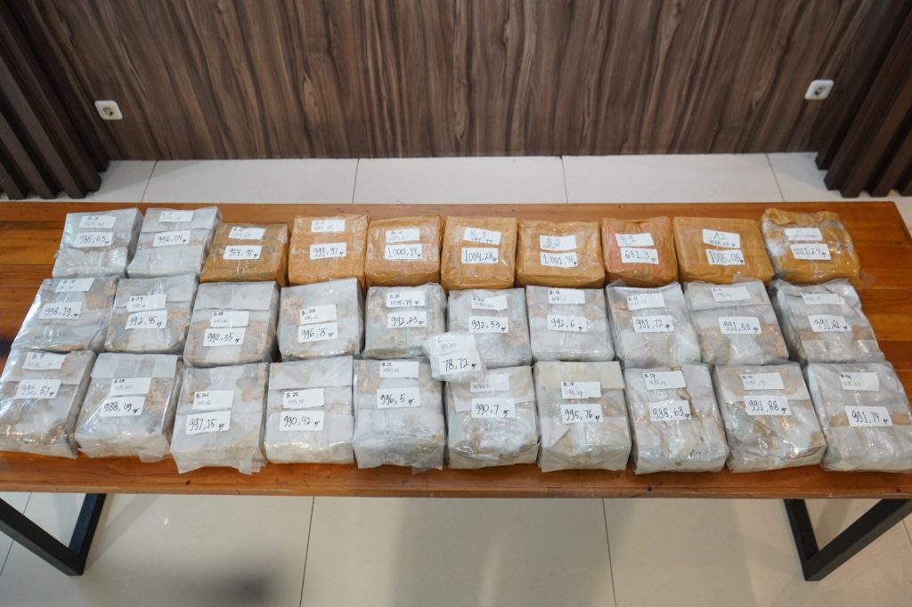 Polisi Gagalkan Peredaran 32 Kg Sabu Asal Malaysia di Jakarta