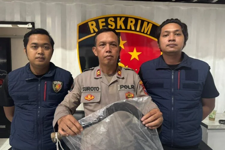 Cemburu Foto Istri, Pria di Surabaya Bacok Kuli Bangunan hingga Tewas