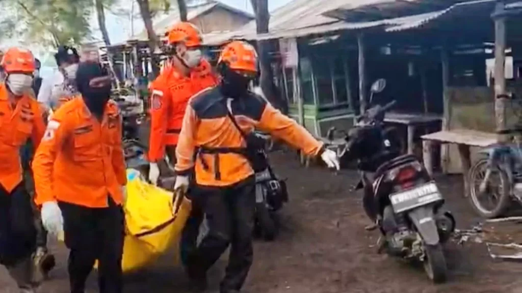Mayat Misterius Ditemukan di Pantai Dampar Lumajang