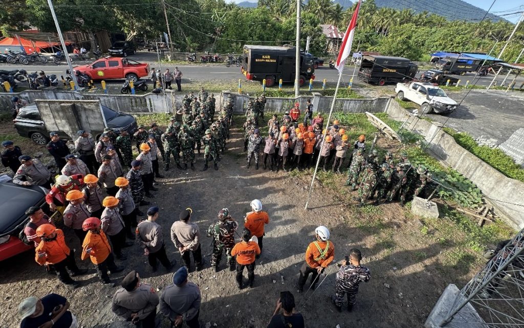 103 Personel SAR Diterjunkan Cari Tiga Pendaki Hilang di Gunung Dukono