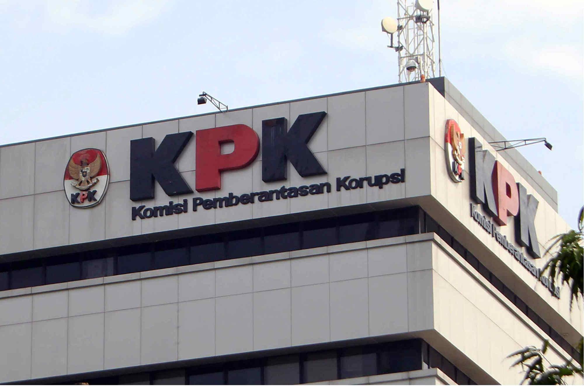 KPK Telusuri Aliran Dana Proyek Kereta ke Lingkar Budi Karya