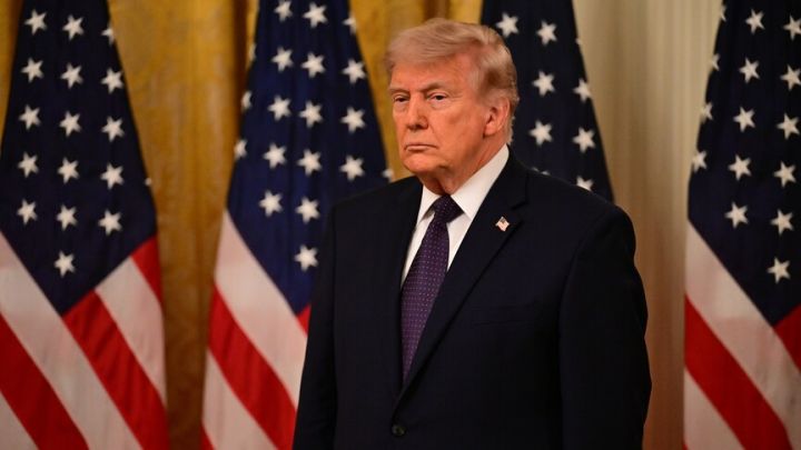 Trump Tegaskan Selat Hormuz Tak Akan Dikuasai Iran atau Oman