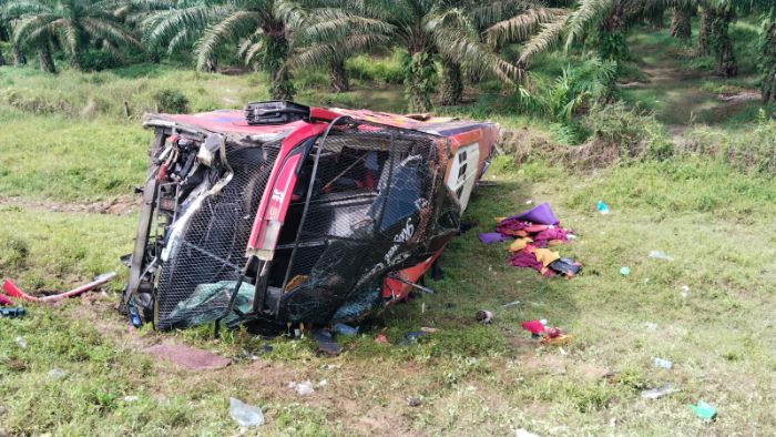 Bus Halmahera Kecelakaan di Tol JMKT, Empat Penumpang Tewas