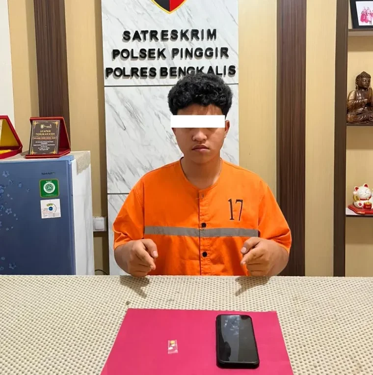 Pemuda di KTV Duri Ditangkap Usai Buang Tisu Berisi Ekstasi