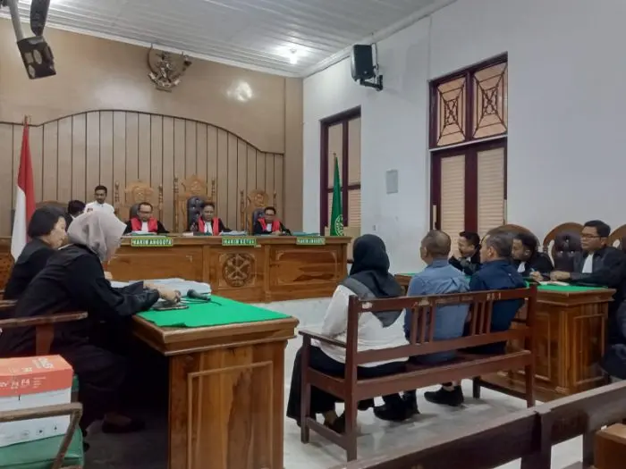 Korupsi BBM Subsidi Rp332 Juta, Tiga Eks Pejabat Kecamatan Dituntut 2 Tahun Penjara