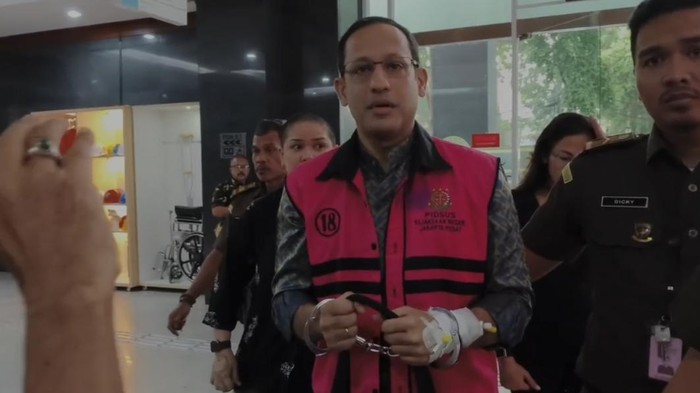 Nadiem Hadiri Sidang Korupsi Chromebook walau Tidak Disarankan Dokter