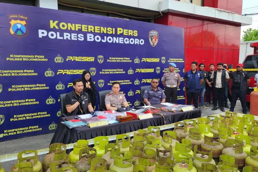 Polres Bojonegoro Bongkar Pengoplosan LPG Subsidi 3 Kg
