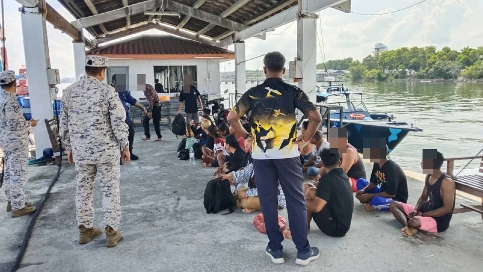 Kapal Migran Indonesia Tenggelam di Malaysia, 14 Orang Hilang